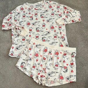 Disney’s Winnie the Pooh pajama lounge set